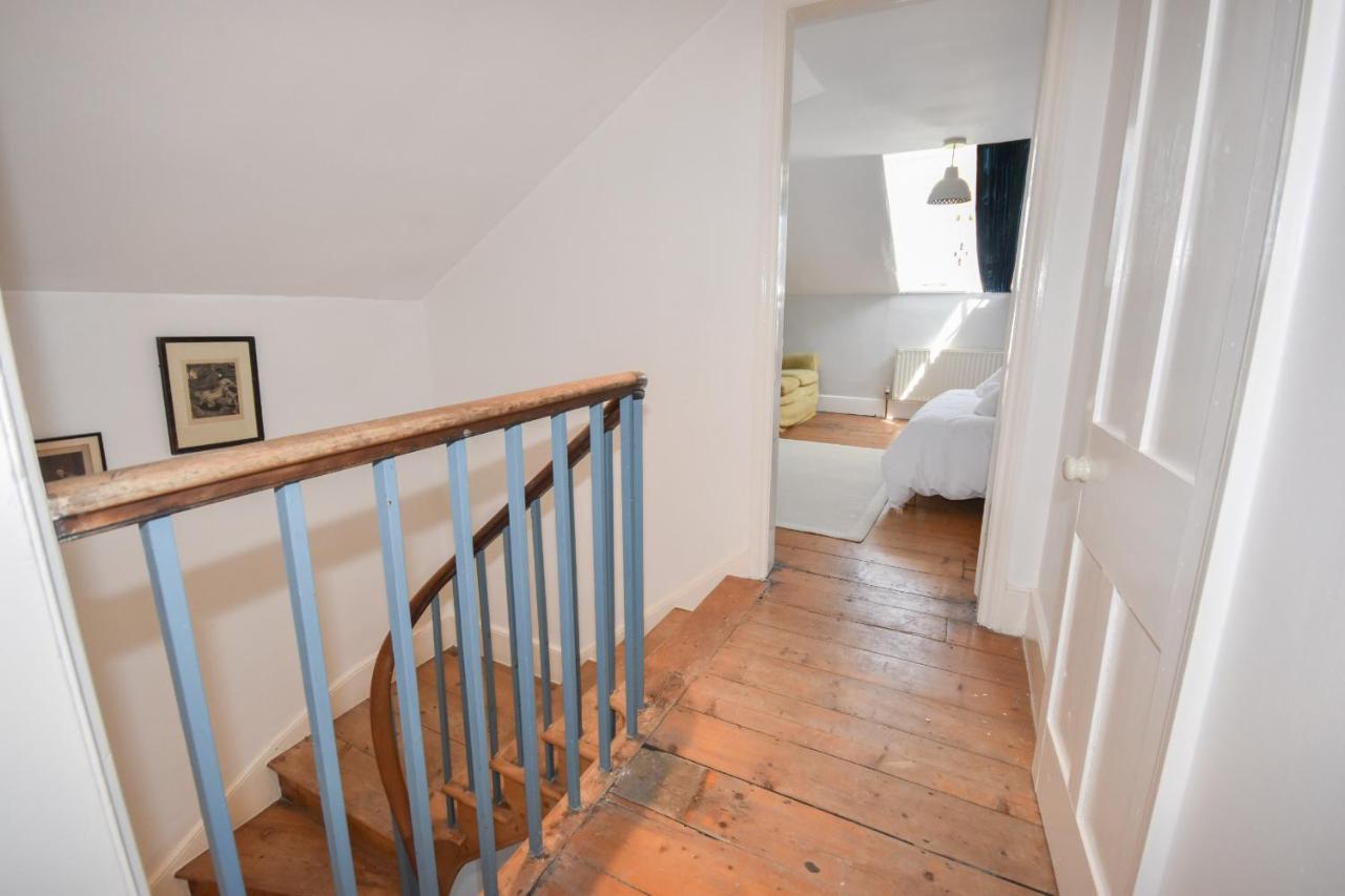 Arden Villa, Sleeps 8, Moments From The Golden Sandy Beach Of Ryde Ryde  Exteriér fotografie