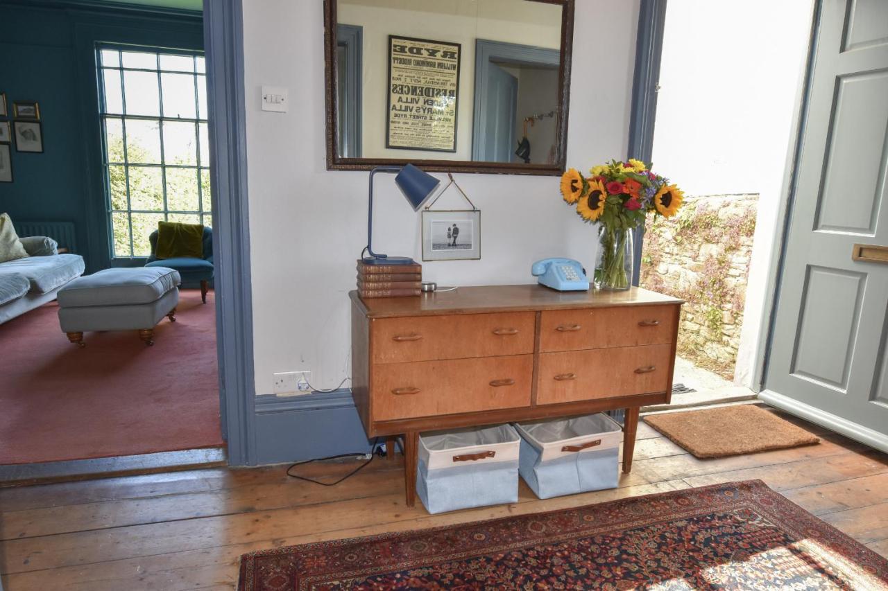 Arden Villa, Sleeps 8, Moments From The Golden Sandy Beach Of Ryde Ryde  Exteriér fotografie